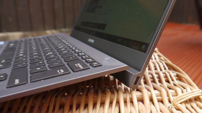 Ноутбук ASUS AsusPro B9440UA