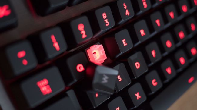 Игровая клавиатура Logitech G413 Carbon