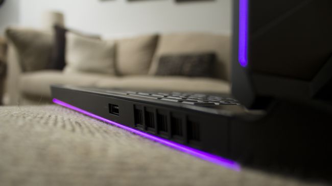 Ноутбук Alienware 17 R4