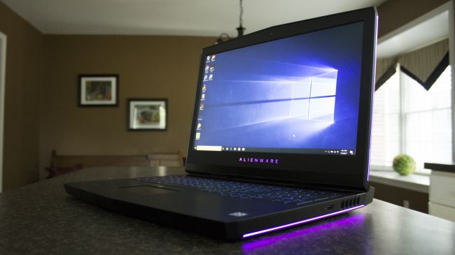 Ноутбук Alienware 17 R4
