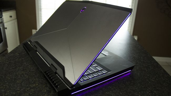 Ноутбук Alienware 17 R4