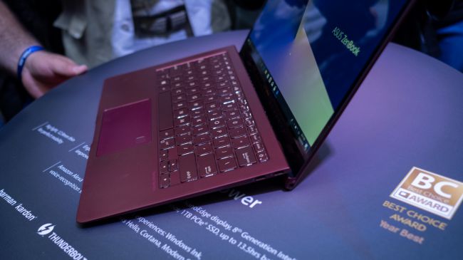 Ультрабук ASUS ZenBook S