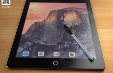 Рендер iPad Pro со стилусом