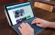Планшет Microsoft Surface Pro (2017)