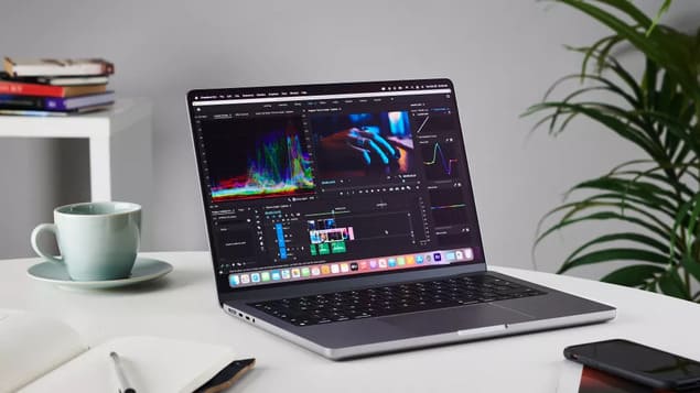 Лучший Apple MacBook Pro 14 (2021) для студентов