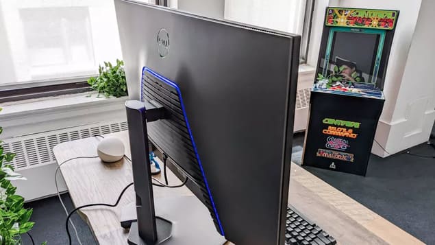 Задняя панель Dell 32 4K UHD G3223Q