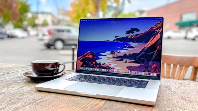 MacBook Pro 16 (2021)