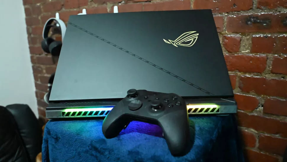 Игровой Asus ROG Strix Scar 18