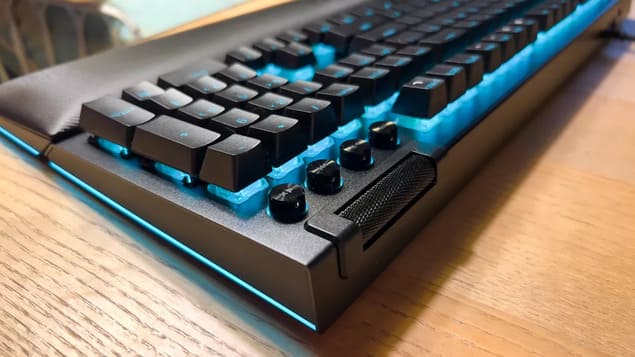 Механическая Razer BlackWidow V4 Pro
