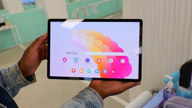 Панель iPad Pro 12.9