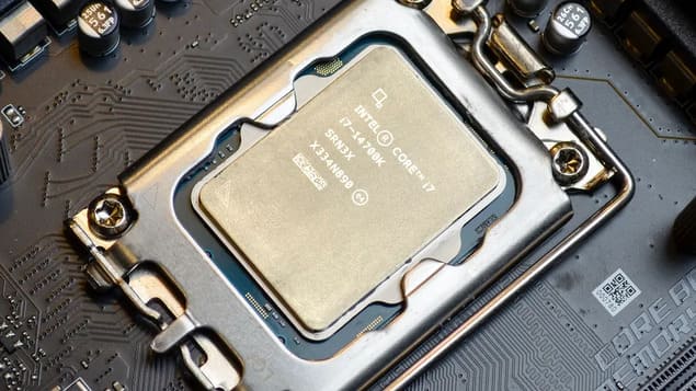 Intel Core i7-14700K на материнской плате