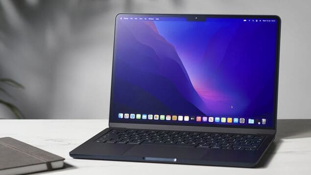 Лучший ноутбук для медика - MacBook Air M2 (2022)