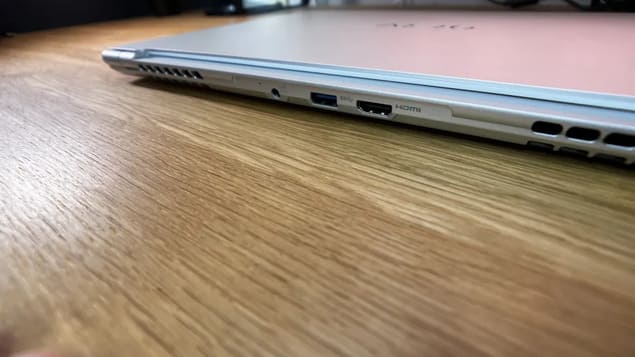 Порты задней панели Gigabyte Aero 16 (2023)
