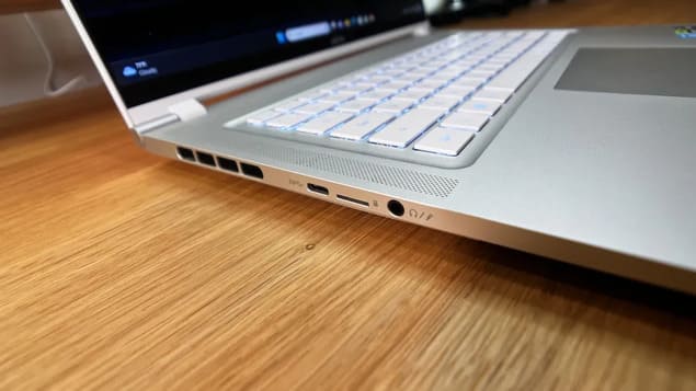 Порты на левой панели Gigabyte Aero 16 (2023)
