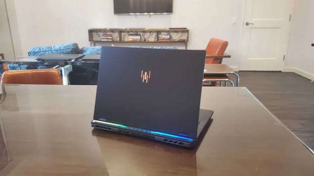 Игровой ноутбук Acer Helios 18