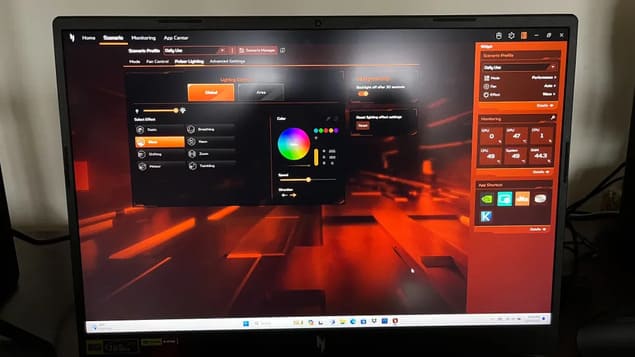 Показатели экрана Acer Nitro 16 AMD