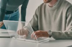 Прозрачный ноутбук (Google Gemini)