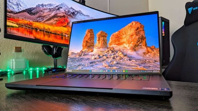 Razer Blade 16 (2024)