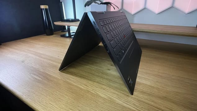 Гибридный Lenovo ThinkPad X1 Yoga Gen 8