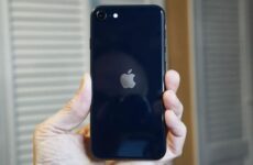 Задняя панель iPhone SE 2022