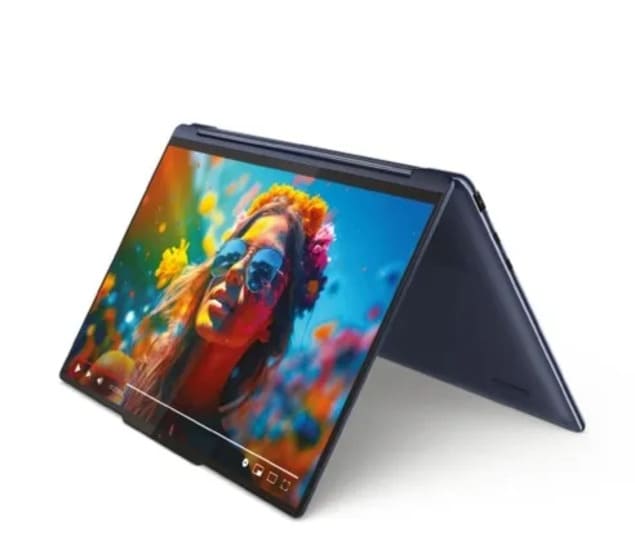 Lenovo Yoga 9i Gen 9 в режиме палатки