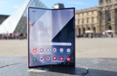 Гибкий смартфон Samsung Galaxy Fold