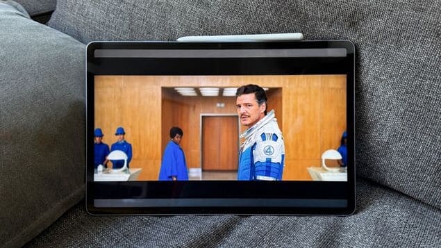 Samsung Galaxy Tab S10 FE+ просмотр фильма качество дисплея