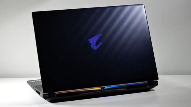 Игровой ноутбук Gigabyte Aorus Master 16 (2025)