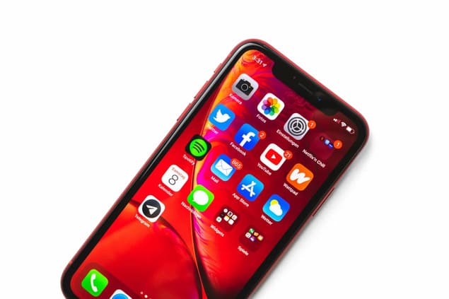 iPhone XR (Красный)