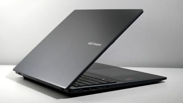 Бюджетный ноутбук Asus Vivobook 16 (2025)