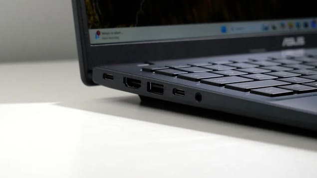 Порты Asus Vivobook 16 (2025)