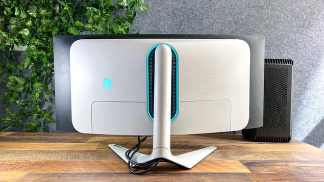 Задняя панель Alienware 34 QD-OLED