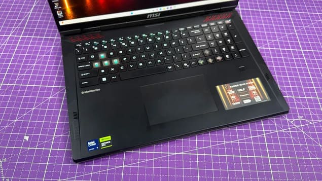 Клавиатура и тачпад MSI Raider 18 HX AI (2025)