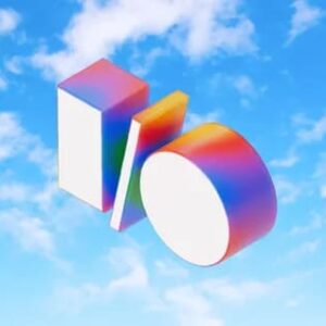 Логотип Google IO на фоне голубого неба с облаками