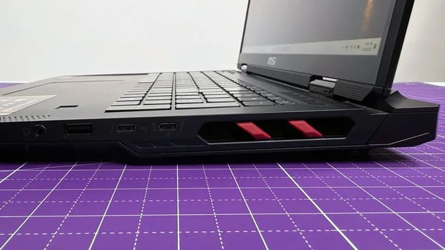Порты MSI Raider 18 HX AI (2025)