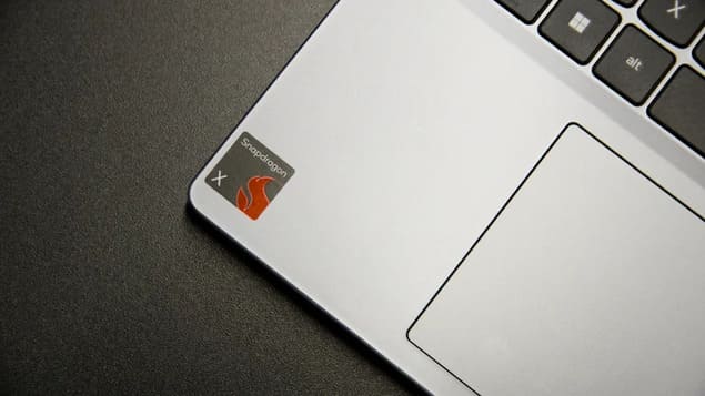 Наклейка Snapdragon X на Lenovo IdeaPad Slim 3x (2025)
