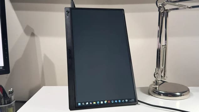Портативный монитор Asus ZenScreen MB169CK