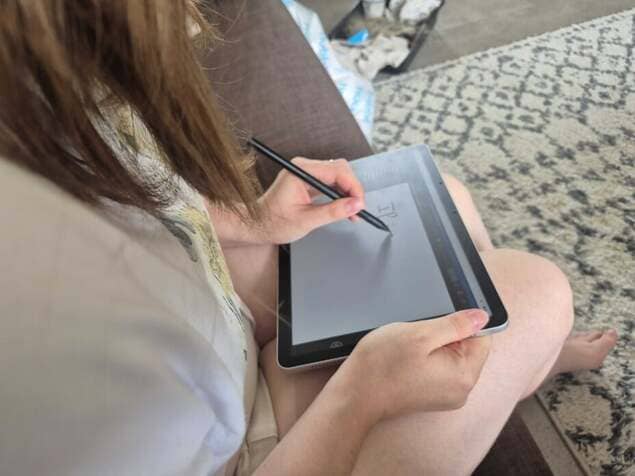 Рисование на Wacom MovinkPad 11