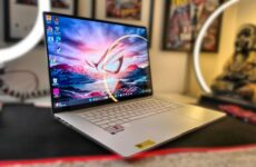 Asus Zenbook S16 OLED 2026 общий вид ноутбука с экраном