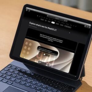 iPad с открытой страницей Apple о новых функциях iPadOS 27 и Siri AI