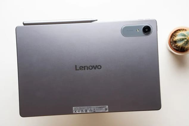 Задняя панель Lenovo Idea Tab Pro Gen 2 с камерой и логотипом Lenovo