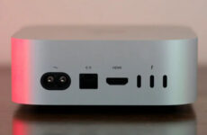 Задняя панель Mac mini M6 с разъёмом питания, Ethernet, HDMI и тремя портами Thunderbolt
